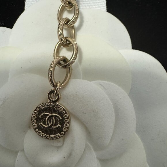 Authentic Chanel CC Pearl Choker Necklace 100th Anniversary Limited Edition - Picture 6 of 10